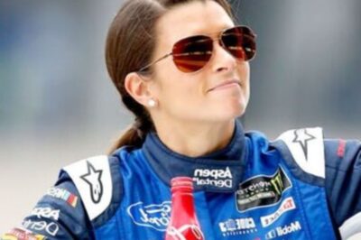 PHOTOS: Danica Patrick Had Her Cheeks Out in a Daring Bɪᴋɪɴɪ, Stealing the Show on Vacation