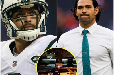 BREAKING Ex-Jets QB Mark Sanchez AR::RESTED at hospital following ST::ABBING !NCIDENT at Indianapolis pub