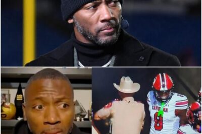 Fans Erupt Over Ryan Clark’s Fiery Response To Texas A&M Trooper Who Body-Checked South Carolina Players”🔥🏈What started as a tense sideline moment instantly turned into a firestorm after Ryan Clark unleashed a blistering response to the Texas A&M trooper who appeared to body-check multiple South Carolina players. Fans immediately jumped in, defending Clark, questioning the trooper, and replaying the footage from every angle. And Clark’s full reaction? Even stronger than what aired on TV…K