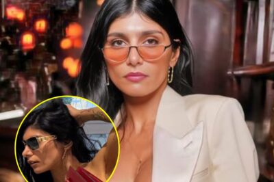 Former Adult Star Mia Khalifa Breaks The Internet By Lying Completely N@ked & Covering Herself With Just 2 Strategically Placed Versace Bags [PHOTO].k